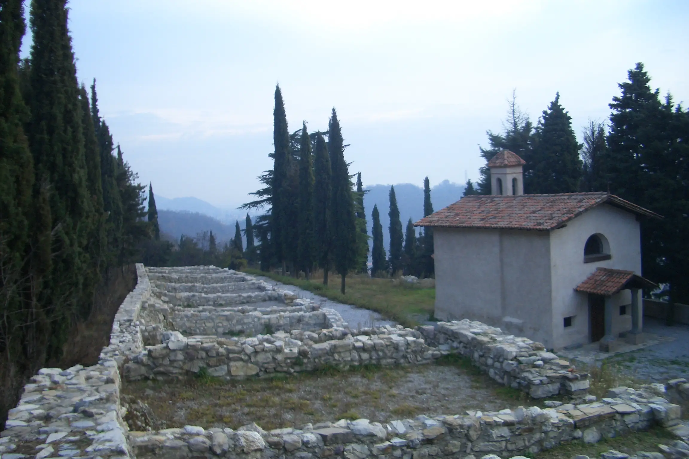 Castello Parco Archeologico E Chiesa Di San Rocco